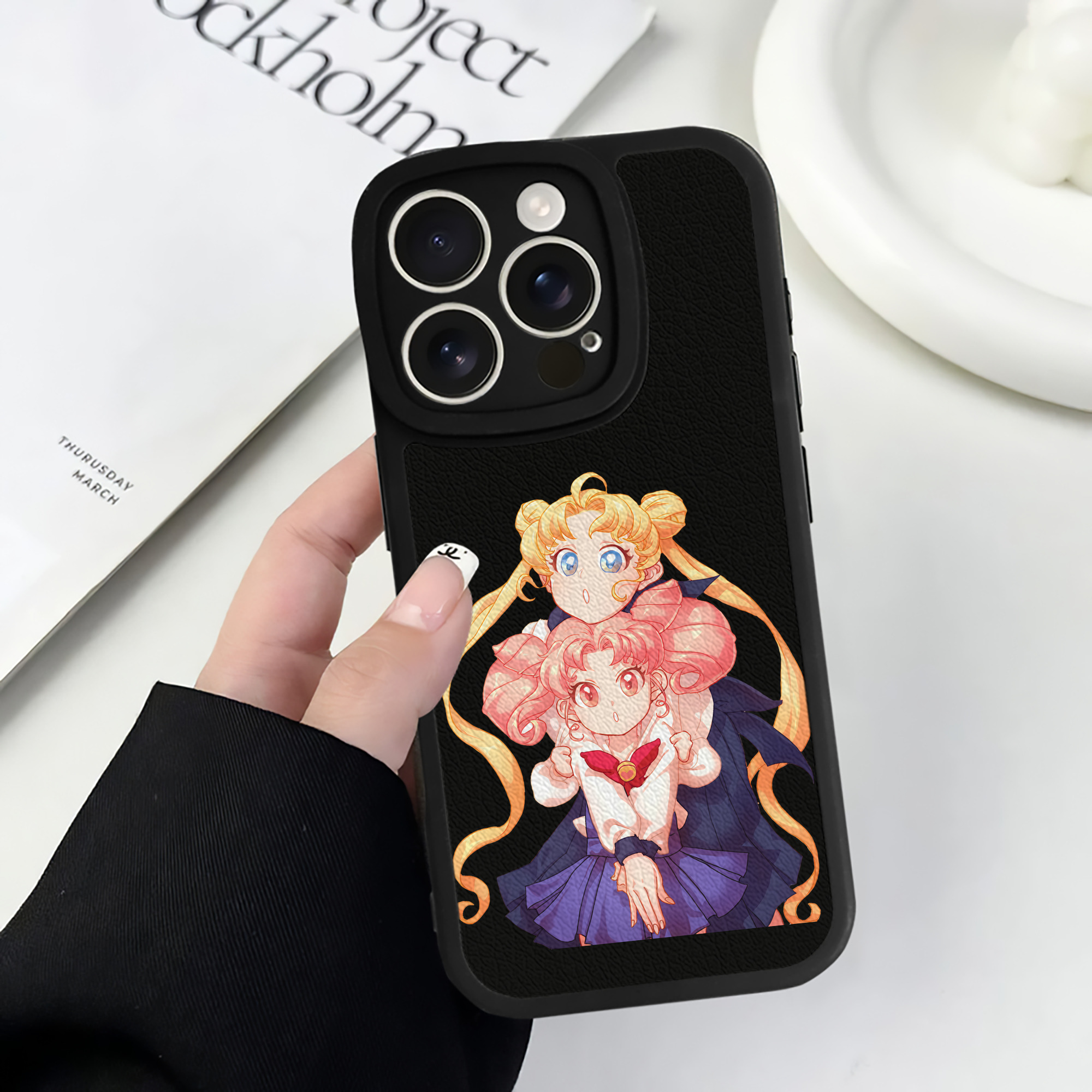 （画像用） 美少女戦士セーラームーン 愛野 美奈子 あいの みなこ Sailor Moon Aino Minako 【iPhone 16シリーズ対応】シリコンスマホケース（レザー調） 材質：シリコン